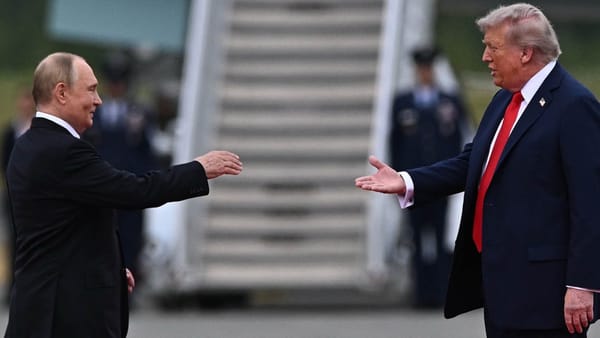 U.S. eases Russia oil sanctions to stabilize markets during Iran conflict